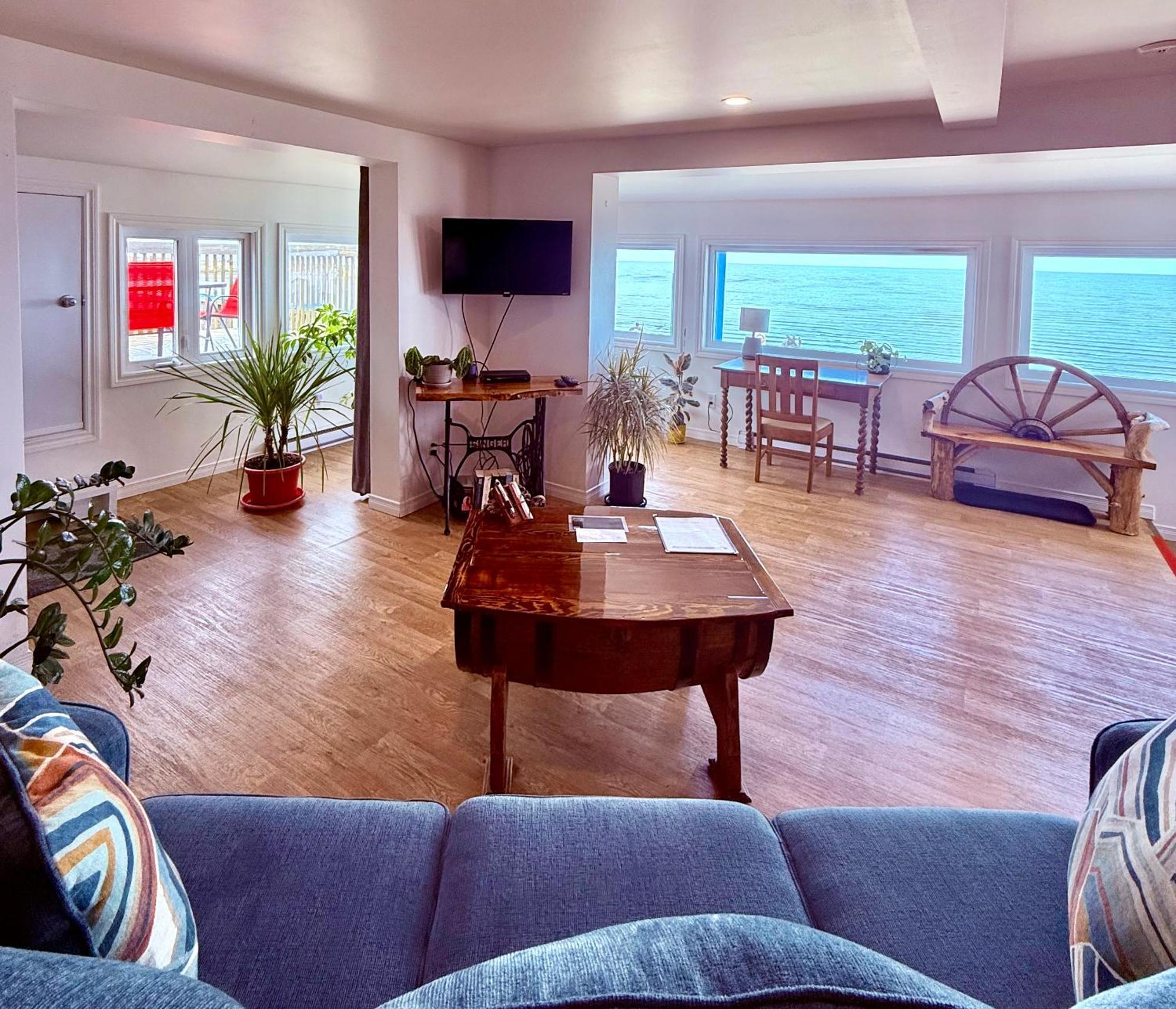 L'Appat Buvette Et Couchette De Sainte-Luce - Appartements De Vacances Modernes, Calmes Et Ressourcant Sur Le Fleuve Sainte-Luce-sur-Mer Exterior foto